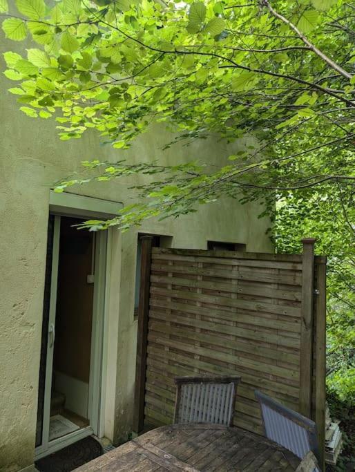 Gite Zen Dans Les Bois Blesignac Exterior foto